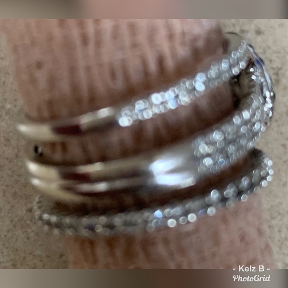 Diamond 💍 Ring - Picture 3 of 4